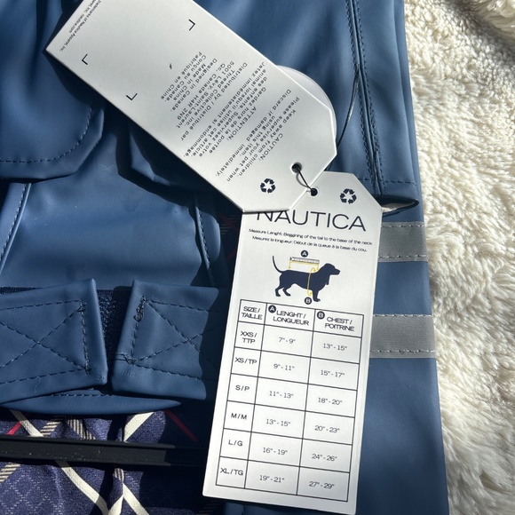 Nautica Lightweight Dog Rain Jacket – XS | NWT | Waterproof Pet Coat | - Picture 5 of 6